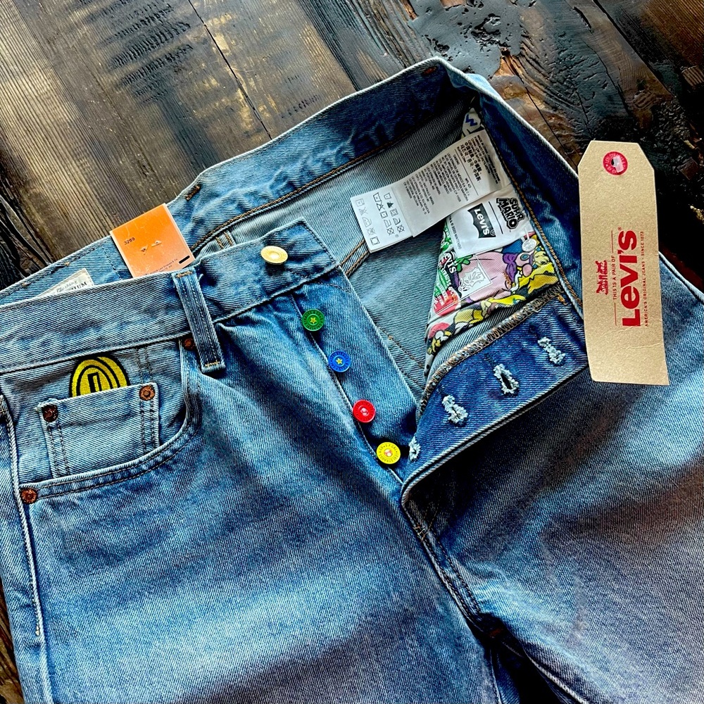 Super Mario Brothers Edition Premium Levi’s 501 size 27, 30 inch inseam, NWT